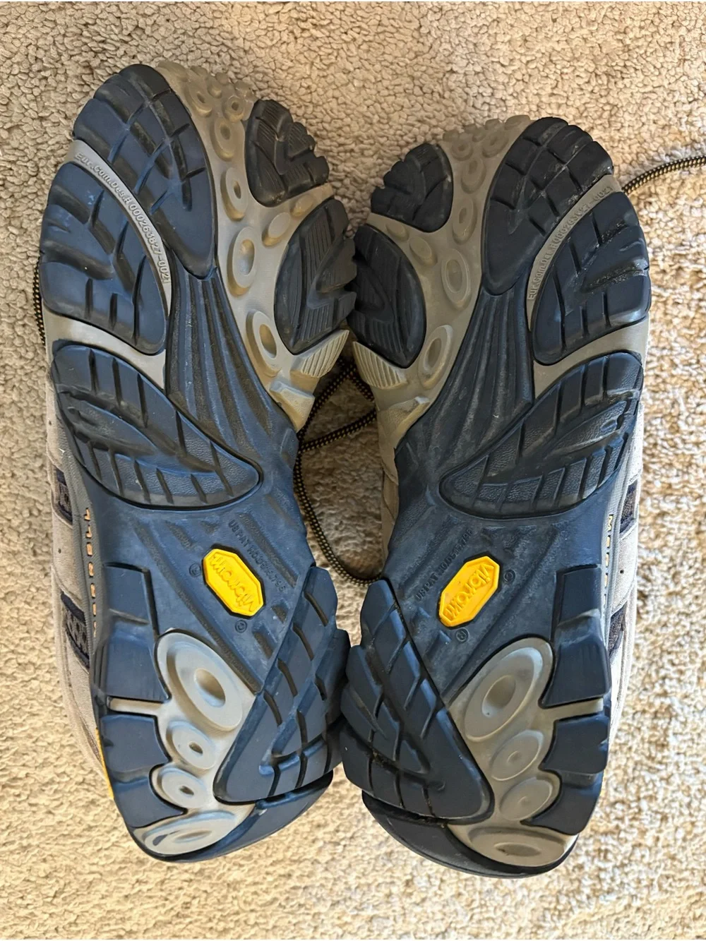 Merrell Moab 2 Men's Hiking Trail Shoes in Tan Size 9